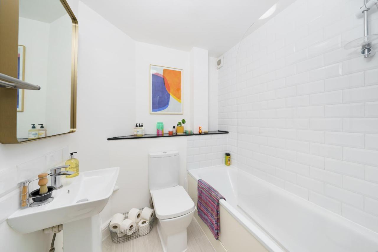 Central Hackney Apartment Лондон Екстериор снимка